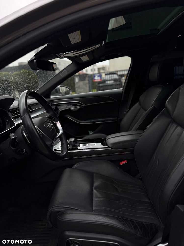 Audi A8 L 55 TFSI quattro tiptronic - 12