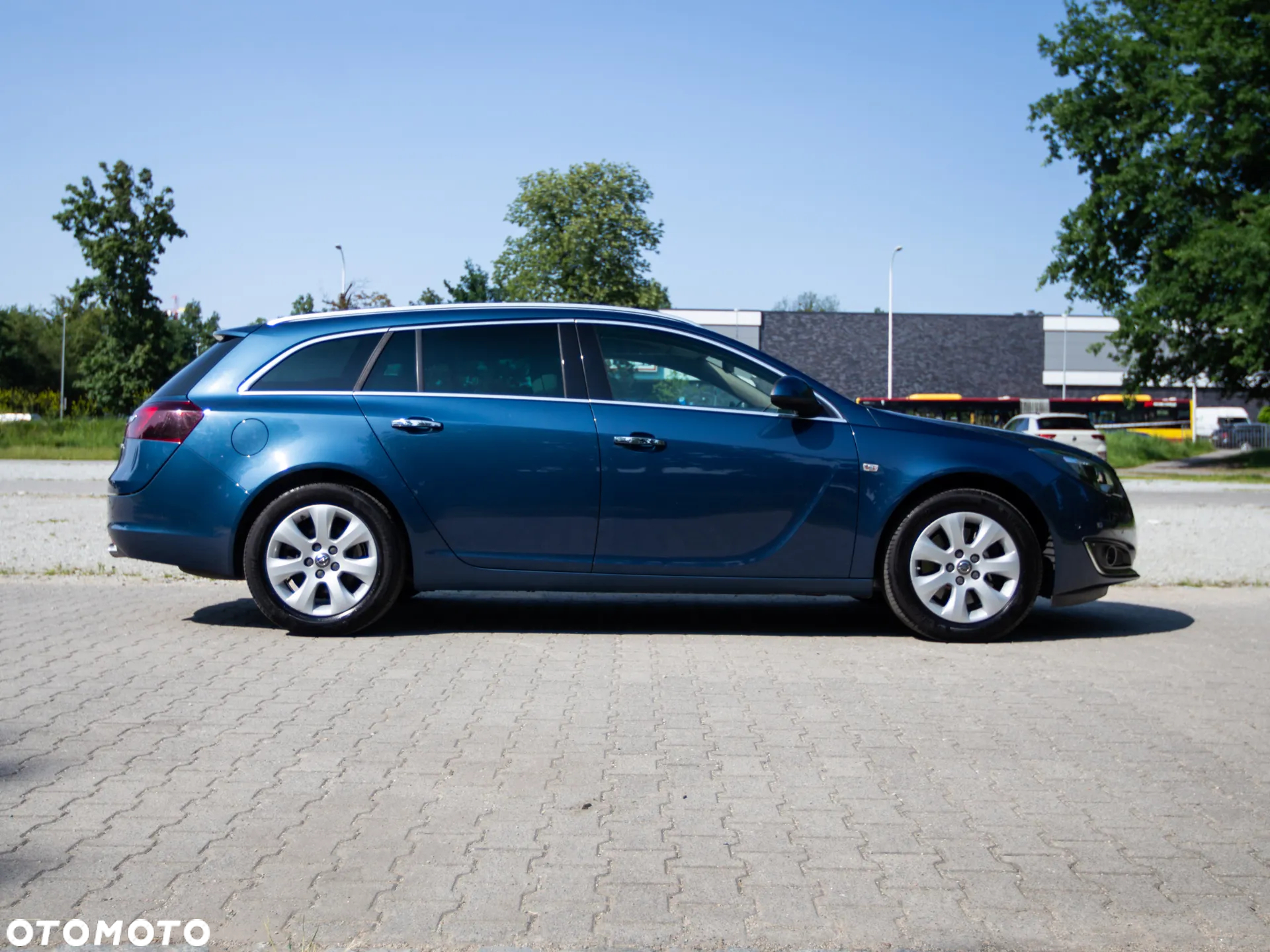 Opel Insignia 2.0 ECOTEC DI Turbo 4x4 Business Innovation - 8