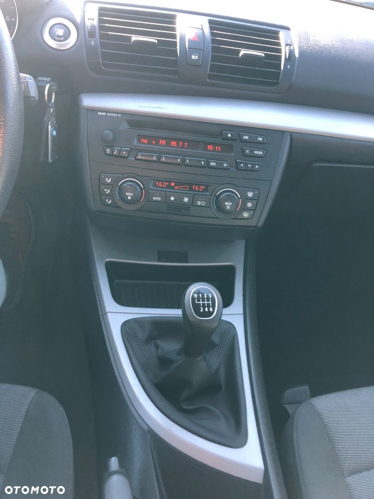 BMW Seria 1 - 18