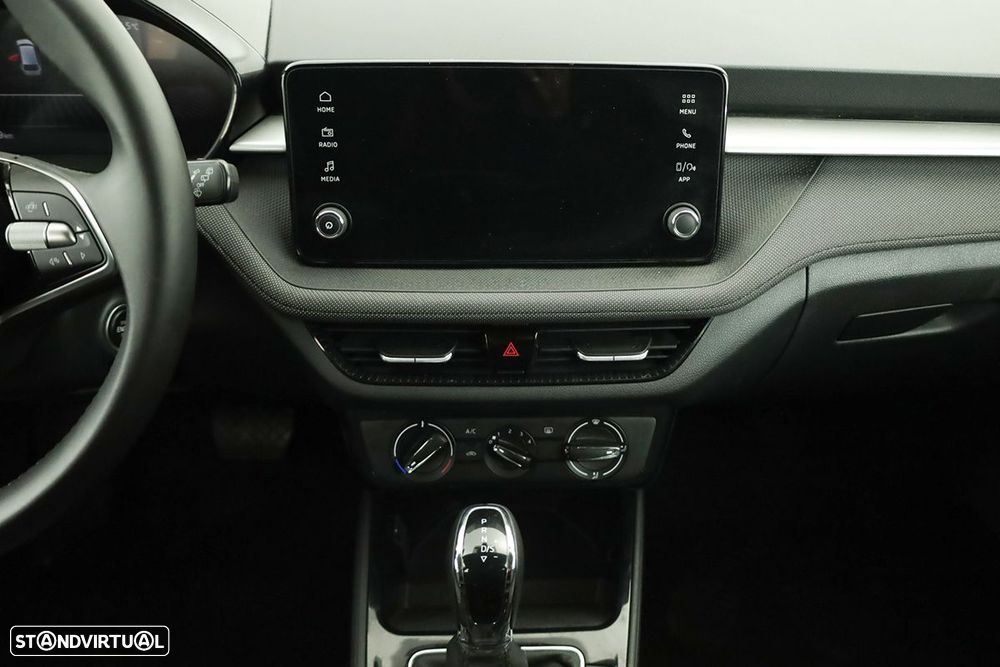 Skoda Fabia 1.0 TSI DSG — fotografia 9