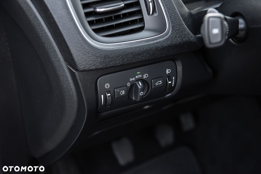 Volvo V40 Cross Country D2 - 19