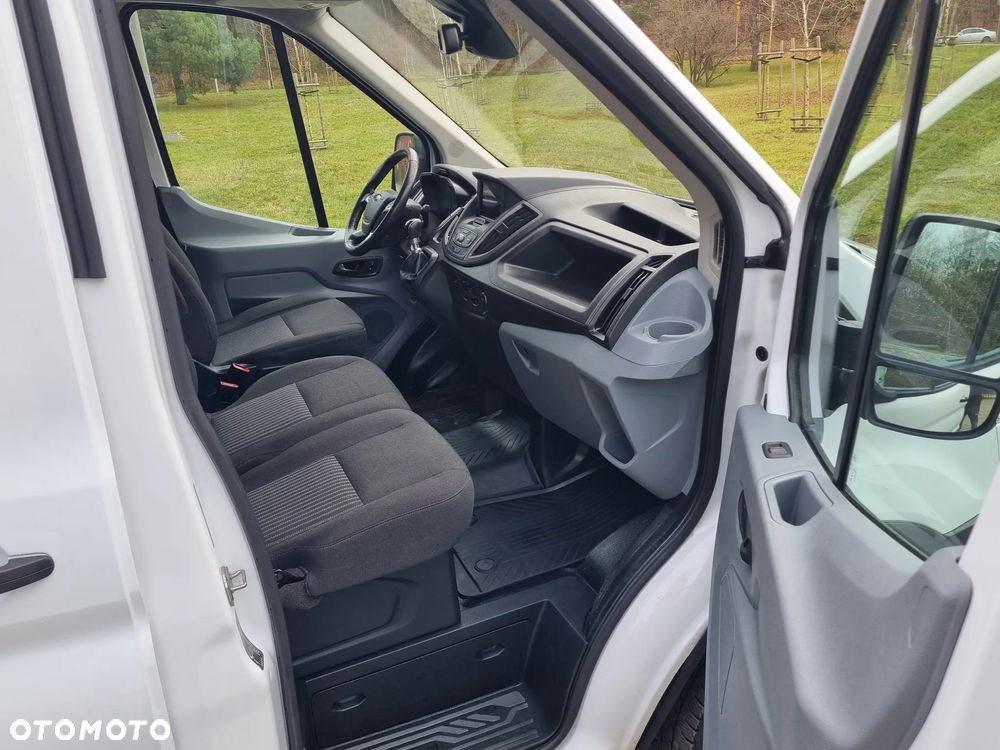 Ford Transit - 13