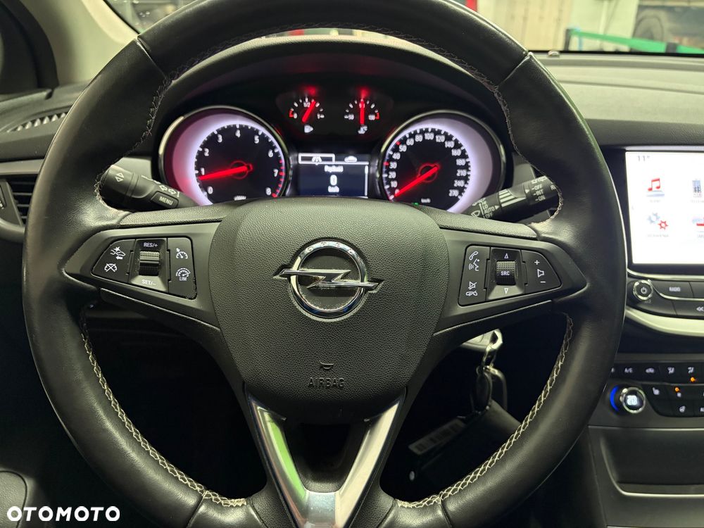 Opel Astra 1.4 Turbo Business - 28