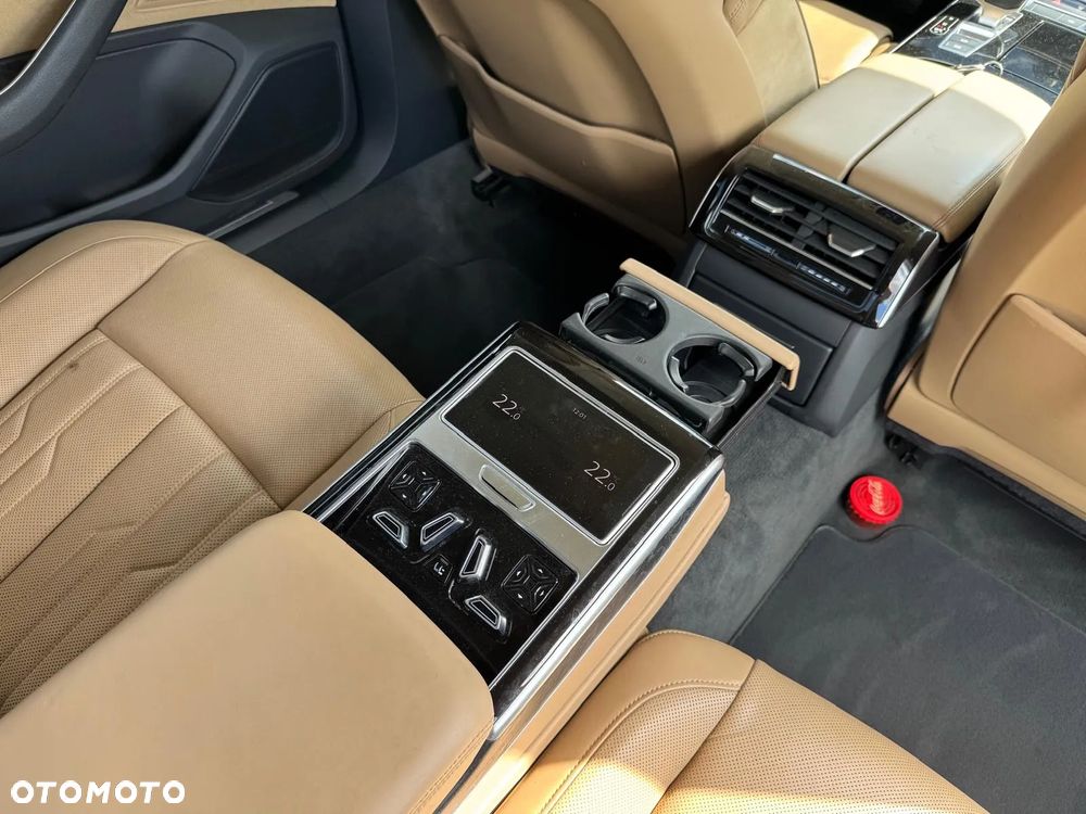 Audi A8 L 55 TFSI quattro tiptronic - 31