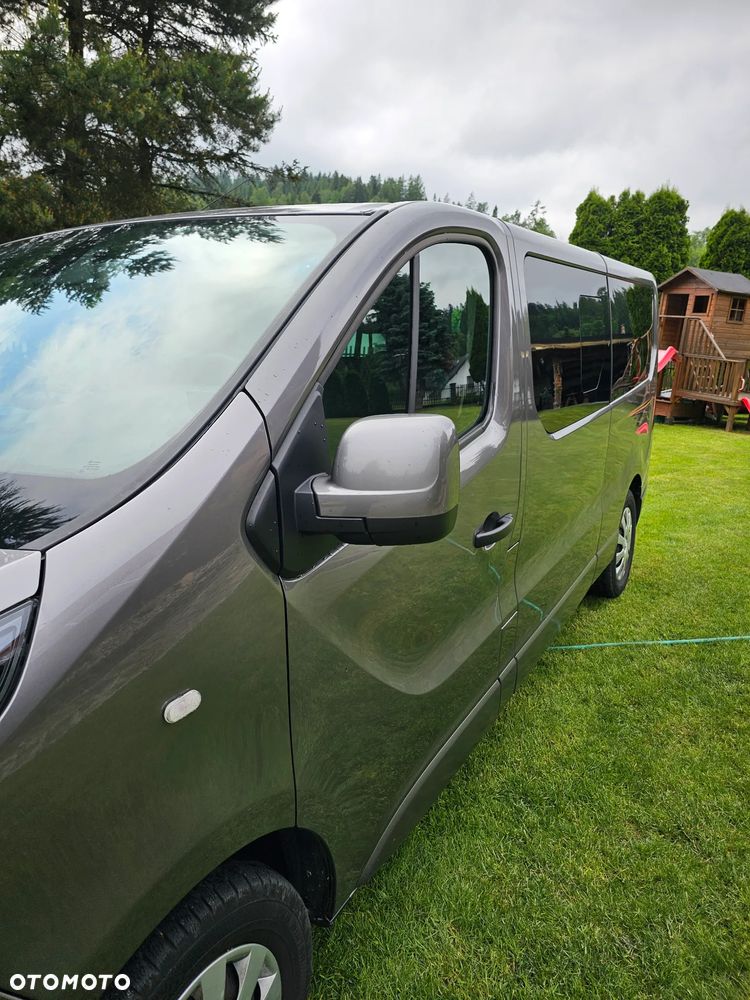 Opel Vivaro L2H1 2,9t Elegance Business - 11