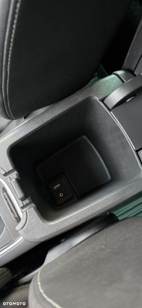 Opel Astra 1.6 Turbo Start/Stop Dynamic - 32