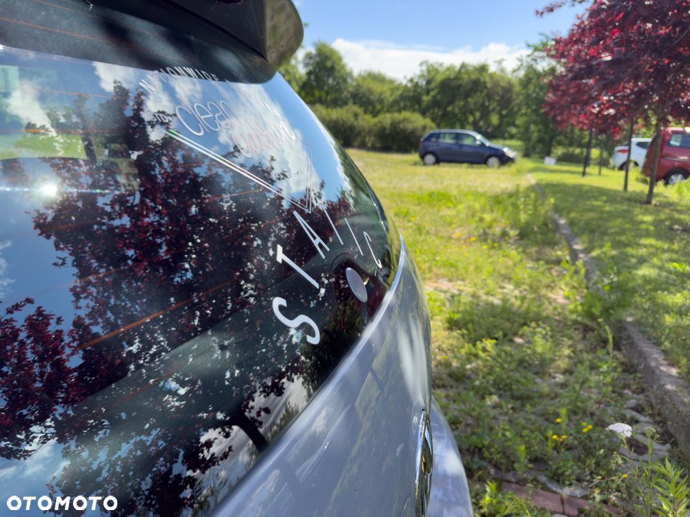 Volkswagen Golf 2.0 GTI - 28