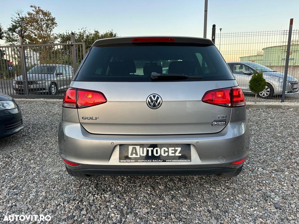 Volkswagen Golf - 3