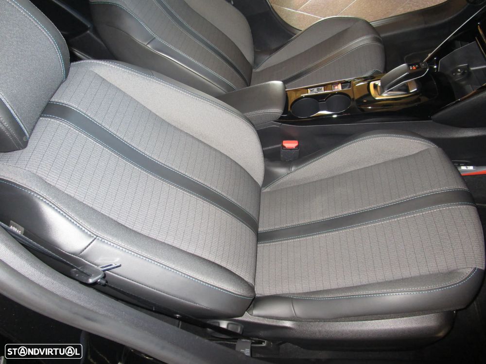 Peugeot e-208 50 kWh Allure Pack - 31