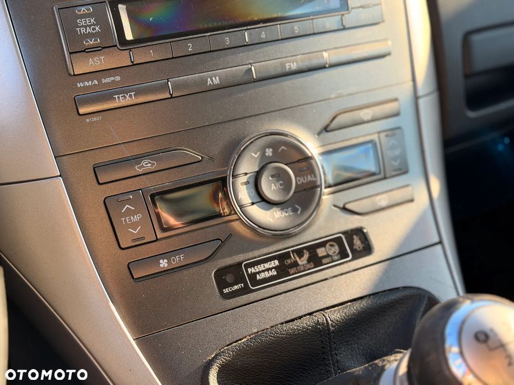 Toyota Auris 1.33 VVT-i - 15