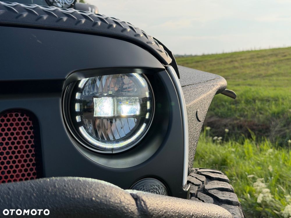 Jeep Wrangler 3.6 Unlim Sahara - 9