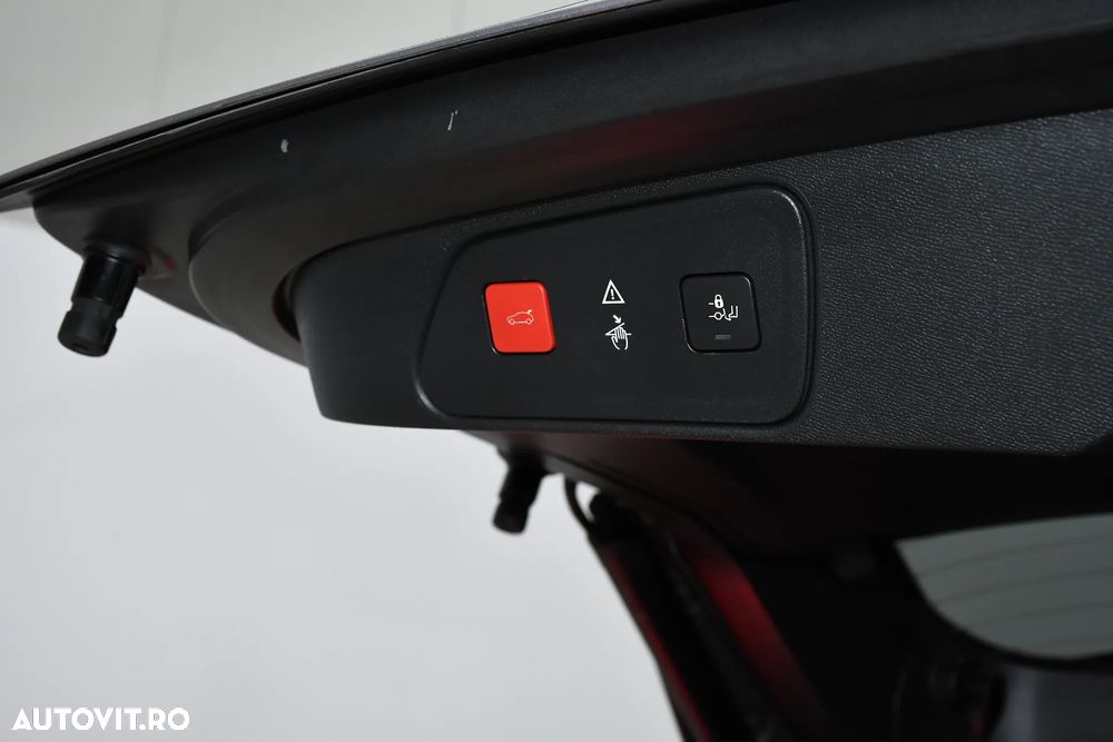 Peugeot 3008 PureTech 130 Stop & Start GPF EAT8 Allure - 21
