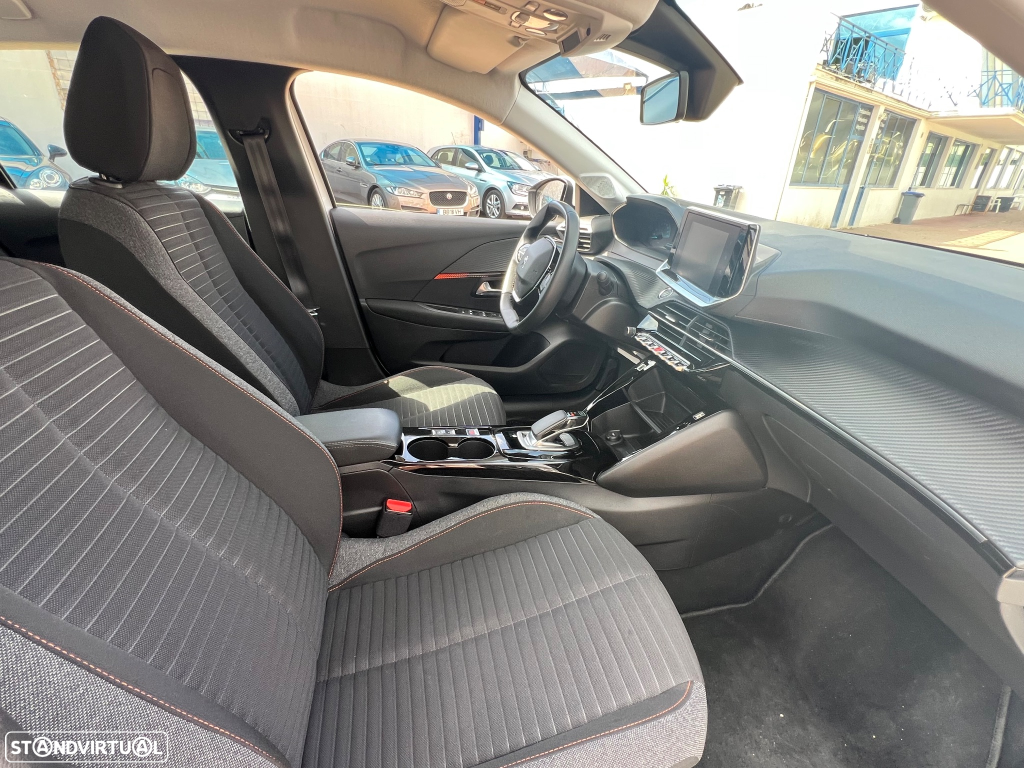 Peugeot e-208 50 kWh Active Pack - 14