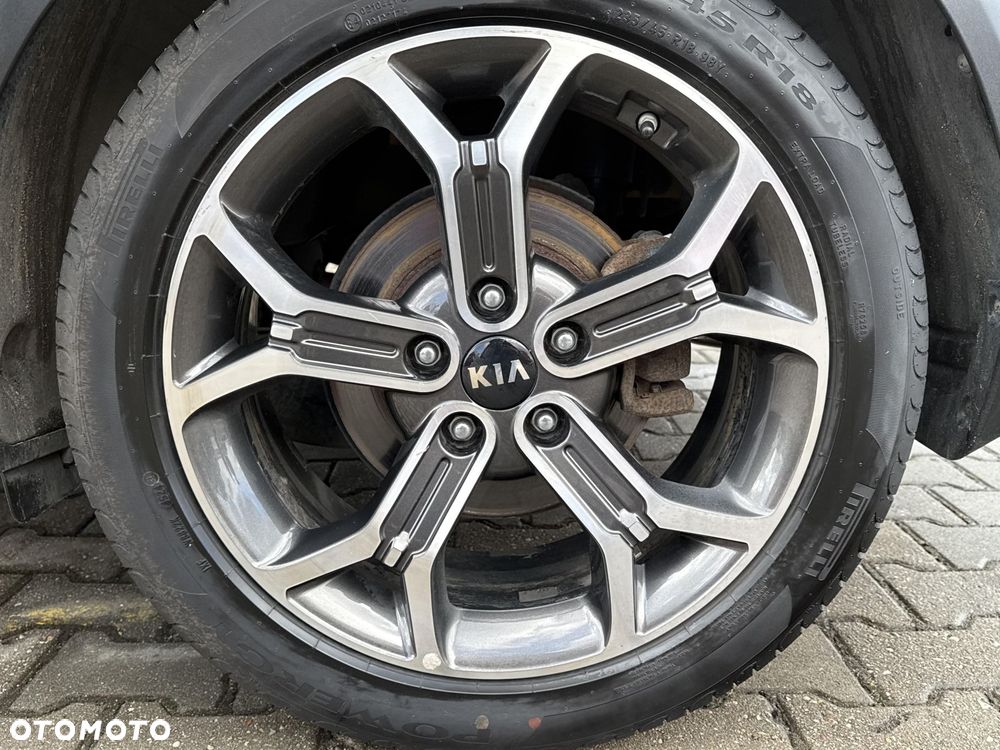 Kia XCeed - 36