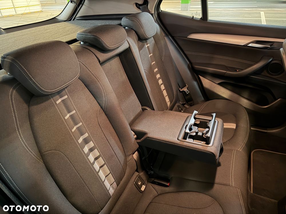BMW X2 sDrive18i - 18