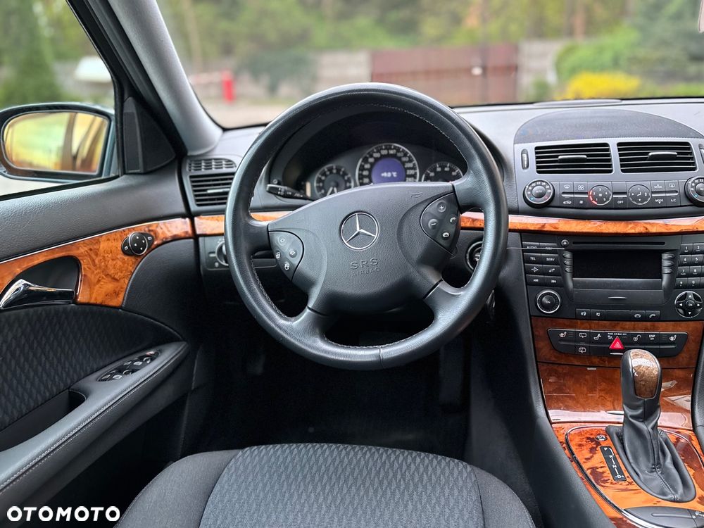 Mercedes-Benz Klasa E 200 Kompressor Automatik Avantgarde - 25