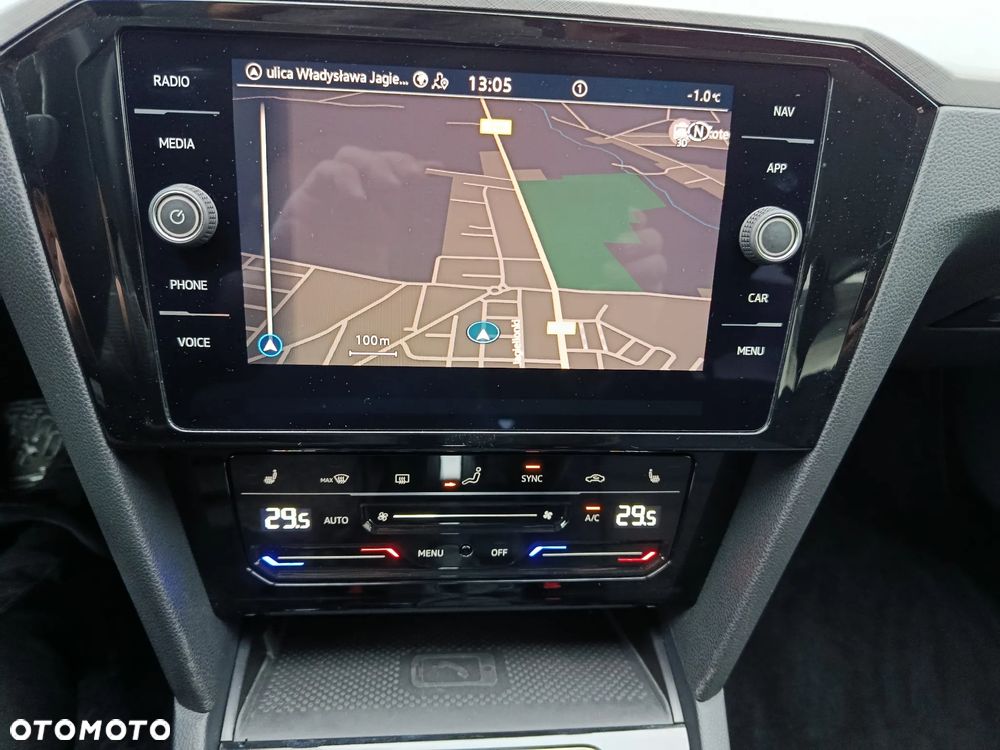 Volkswagen Passat 2.0 TDI SCR DSG - 21