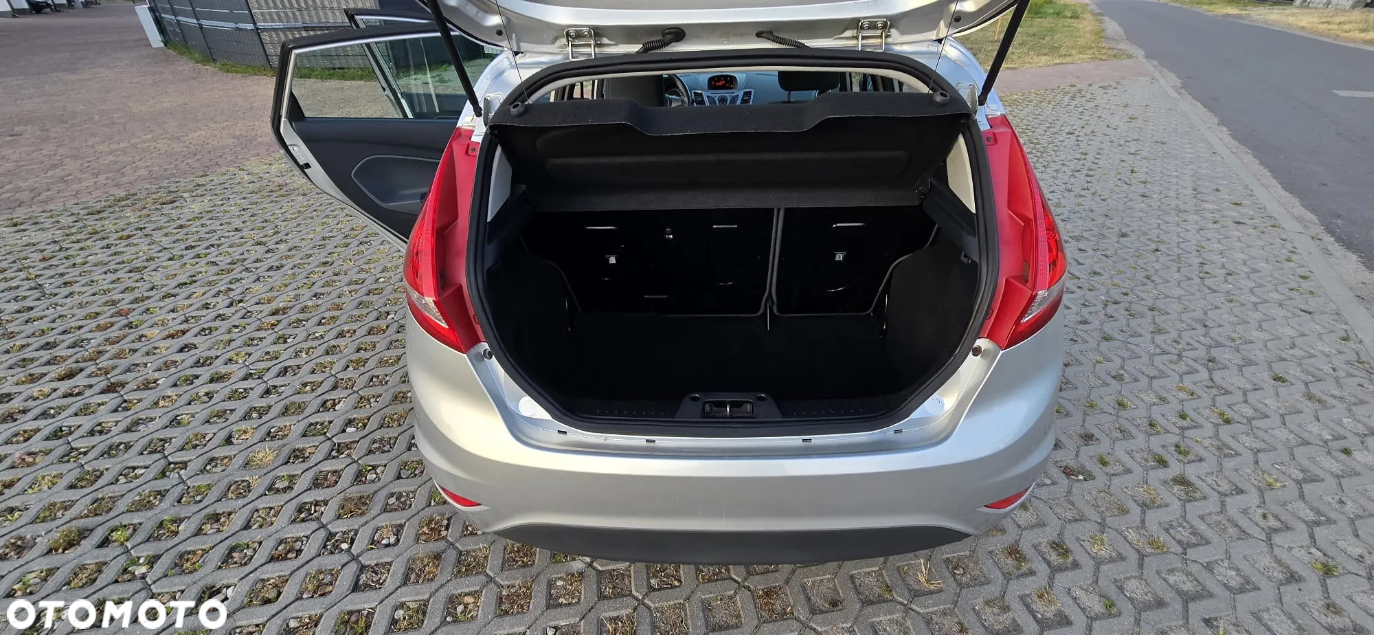 Ford Fiesta 1.4 TDCi Ambiente - 15