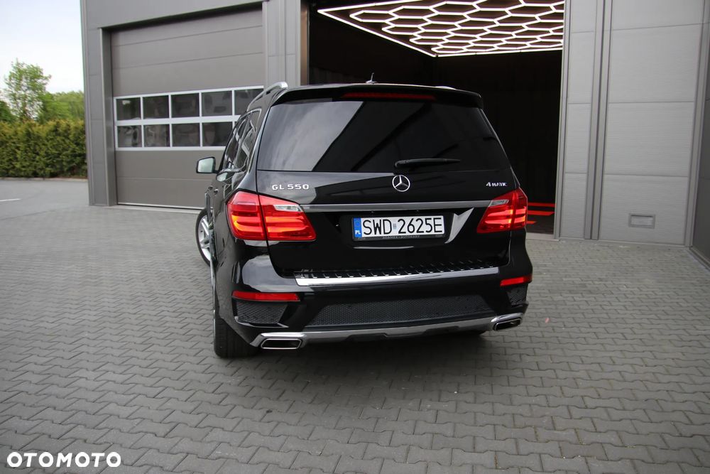 Mercedes-Benz GL - 10