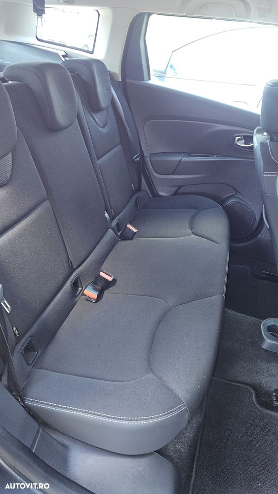 Renault Clio - 12