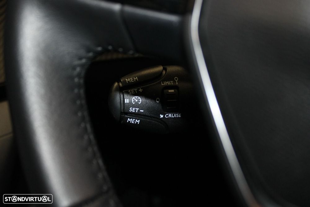 Peugeot 2008 1.5 BlueHDi Active EAT8 - 14