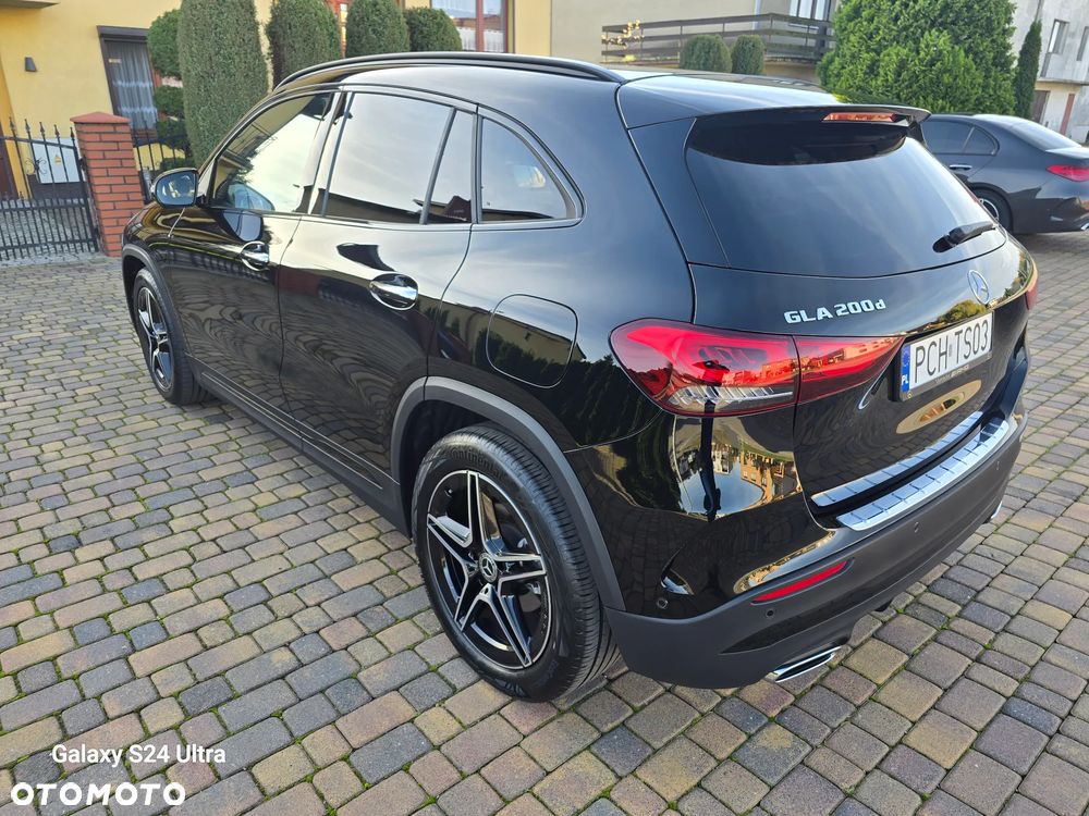 Mercedes-Benz GLA 200 d 8G-DCT AMG Line - 14