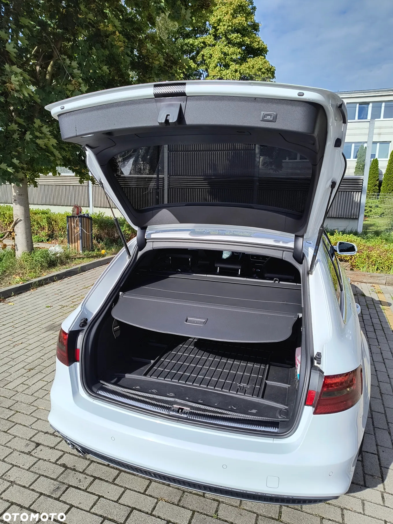 Audi A4 Avant 2.0 TDI DPF S line Sportpaket - 11