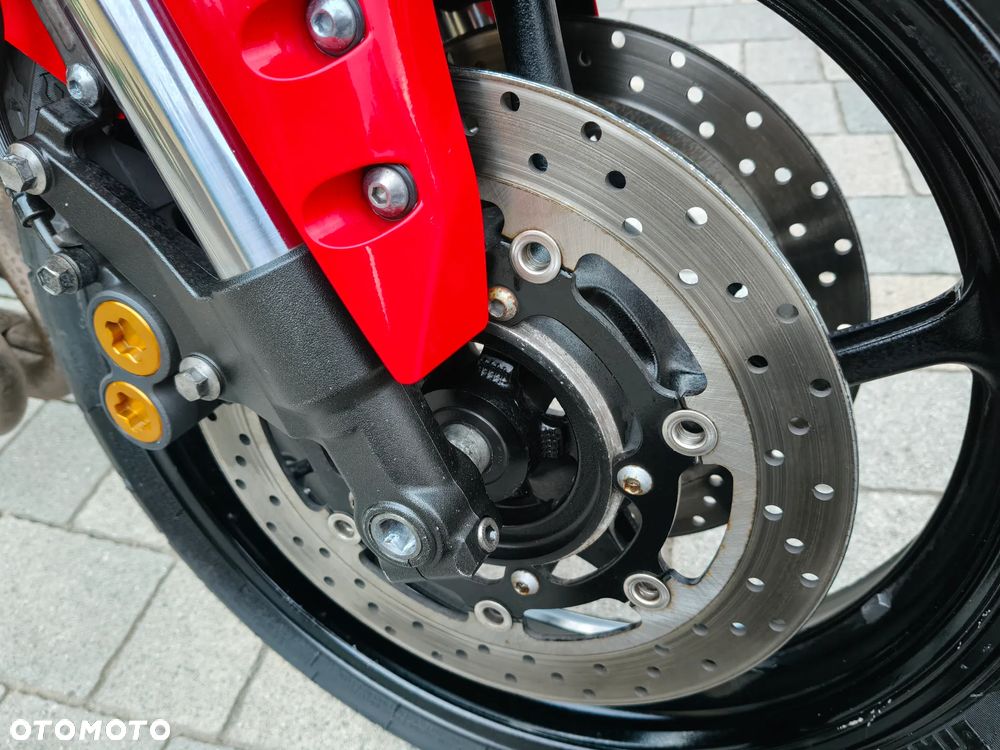 Yamaha FZ8 - 15