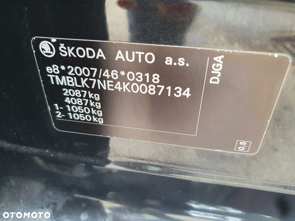 Skoda Octavia 2.0 TDI 4x4 DSG RS - 32