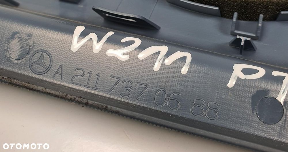OSŁONA MASKOWNICA GŁOŚNIKA PRAWY TYŁ NIEBIESKA MERCEDES W211 A2117370688 - 3