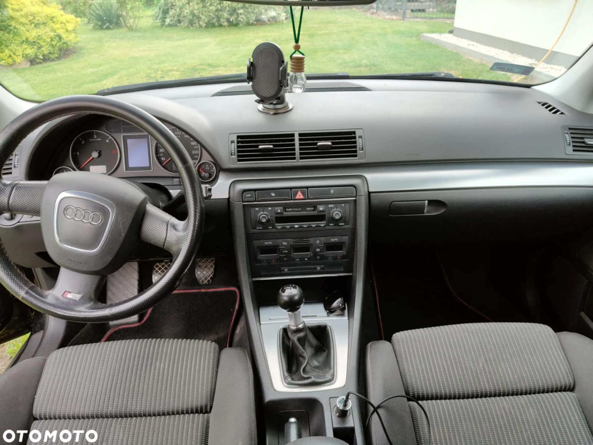 Audi A4 Avant 2.0 TDI - 7