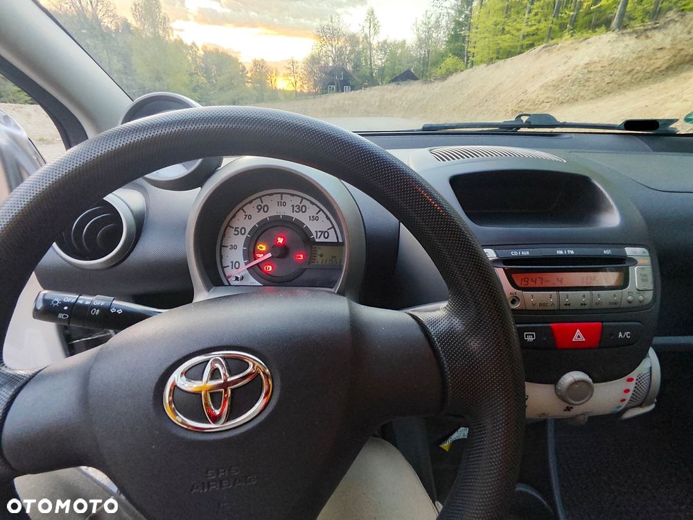 Toyota Aygo Cool - 15