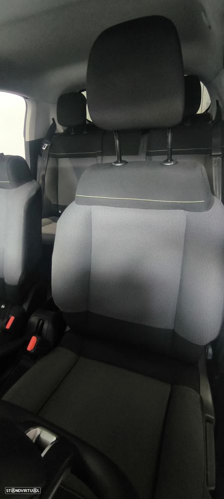 Citroën C3 1.2 PureTech Feel - 29