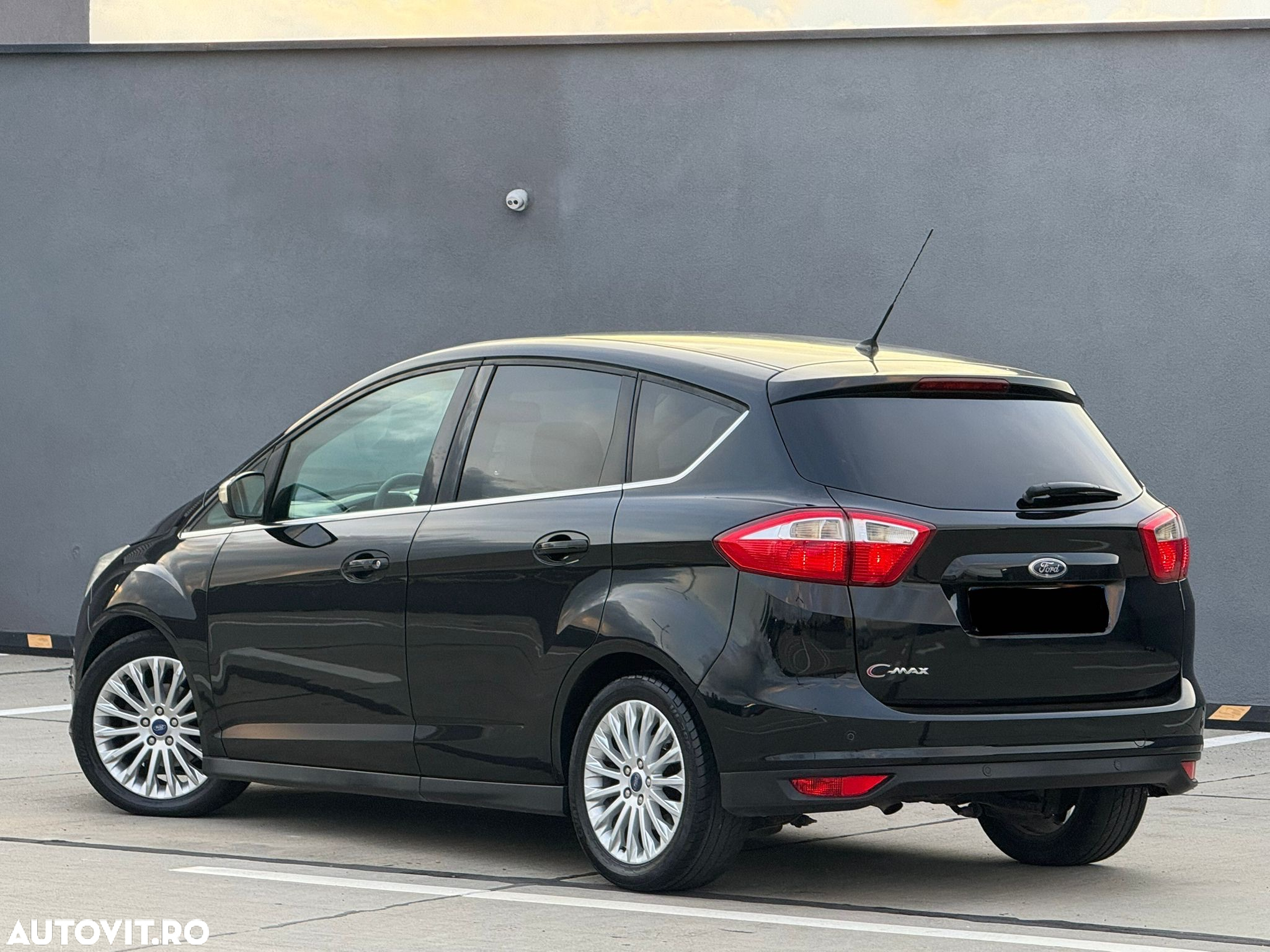 Ford C-Max 1.6 TDCi Start-Stop-System Champions Edition - 3