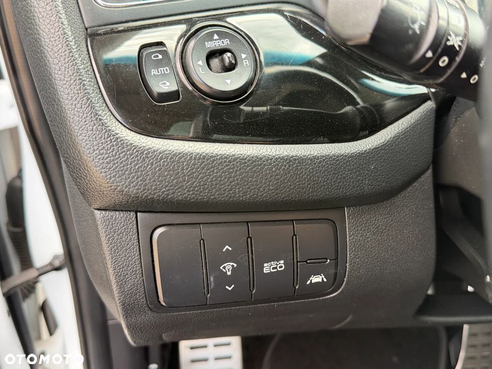 Kia Ceed 1.6 CRDi 128 Platinum Edition - 27