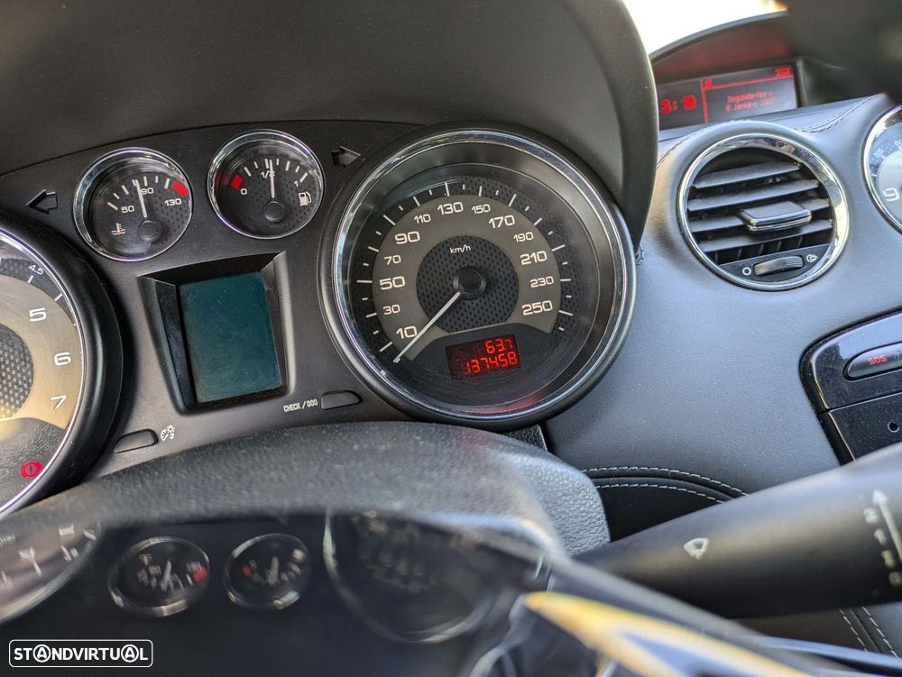 Peugeot RCZ 1.6 THP - 12