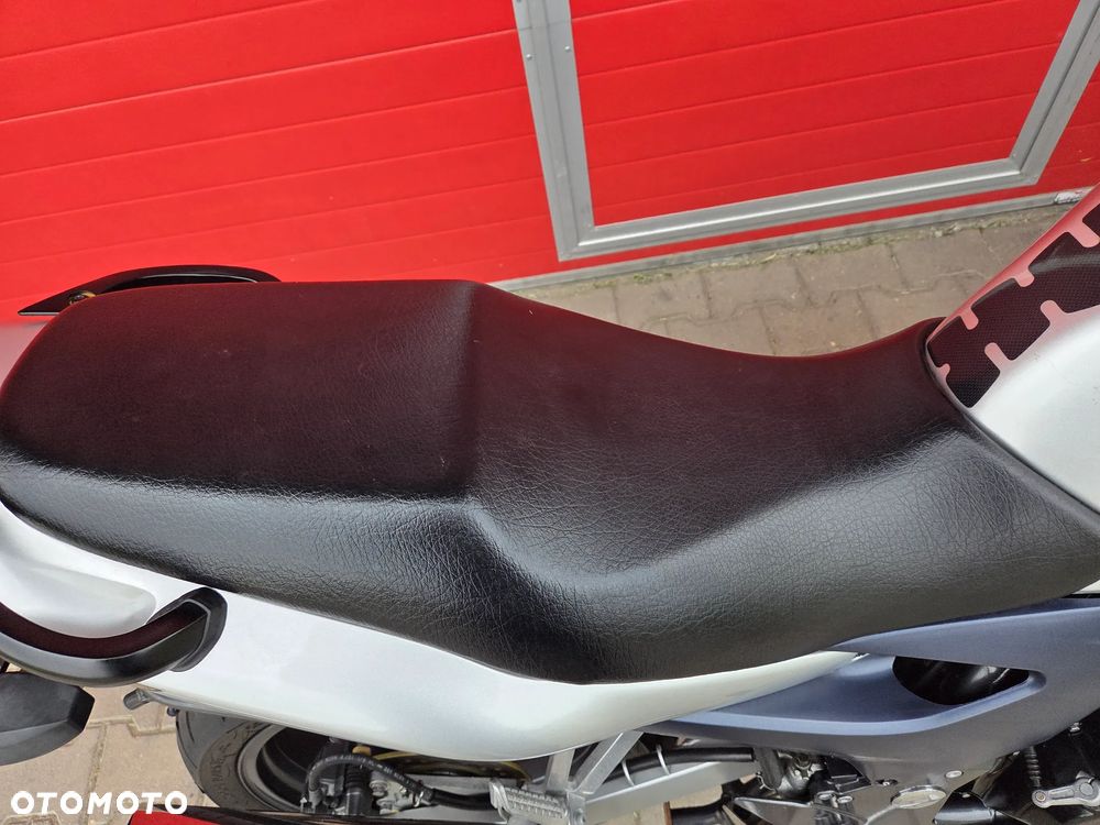 Kawasaki ZR - 16