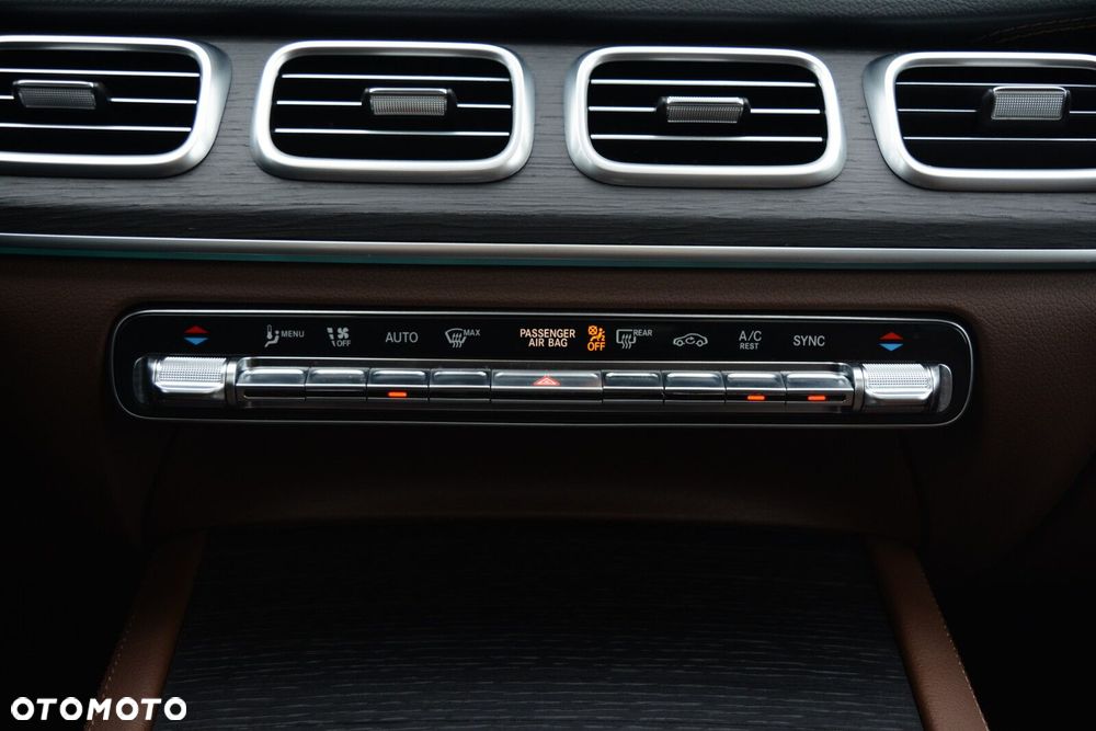 Mercedes-Benz GLE - 22