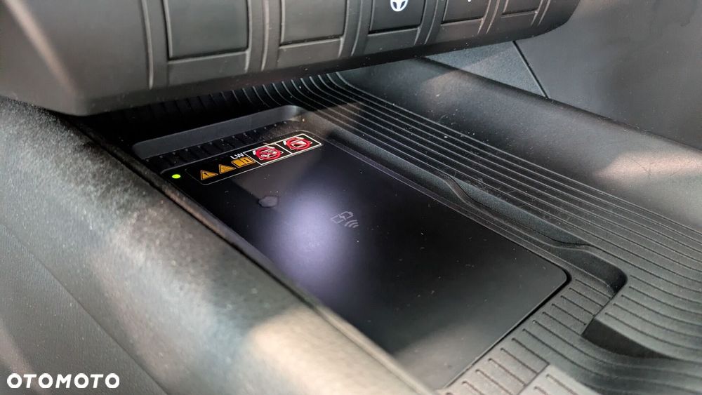 Toyota C-HR 2.0 PHEV Dynamic Force Executive - 21