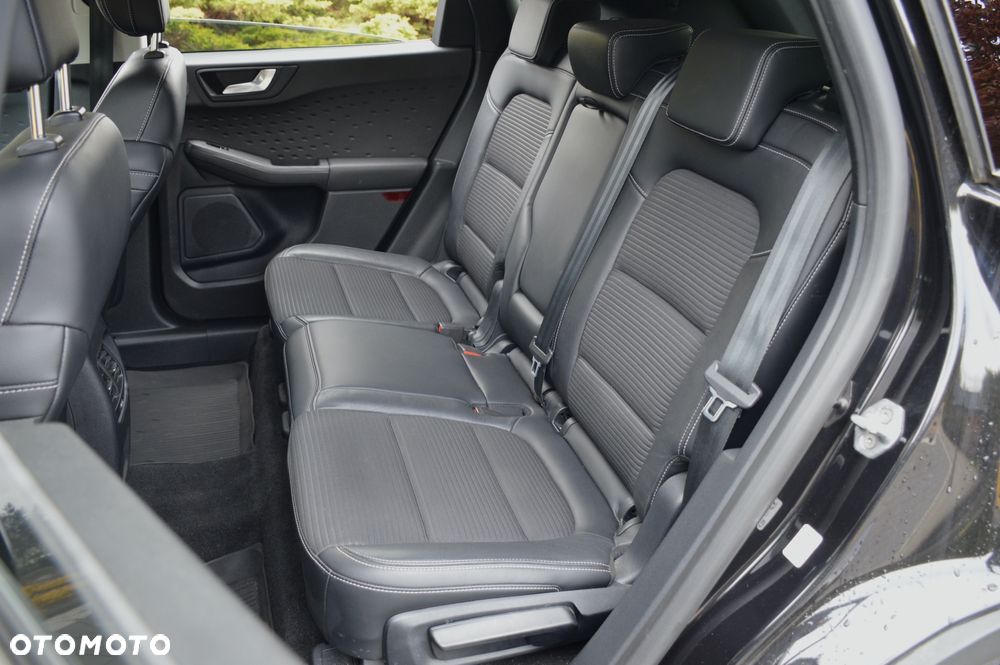 Ford Kuga 2.0 EcoBlue 4x4 TITANIUM - 29