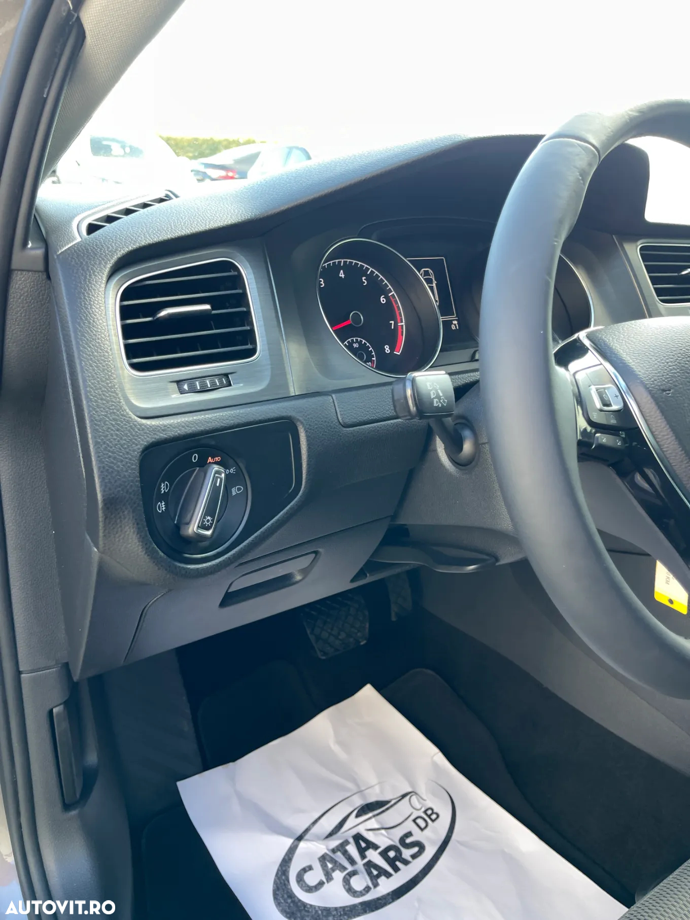 Volkswagen Golf 1.4 TSI DSG Comfortline - 32
