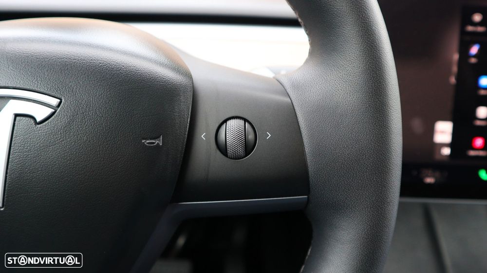 Tesla Model Y Tração Traseira - 23