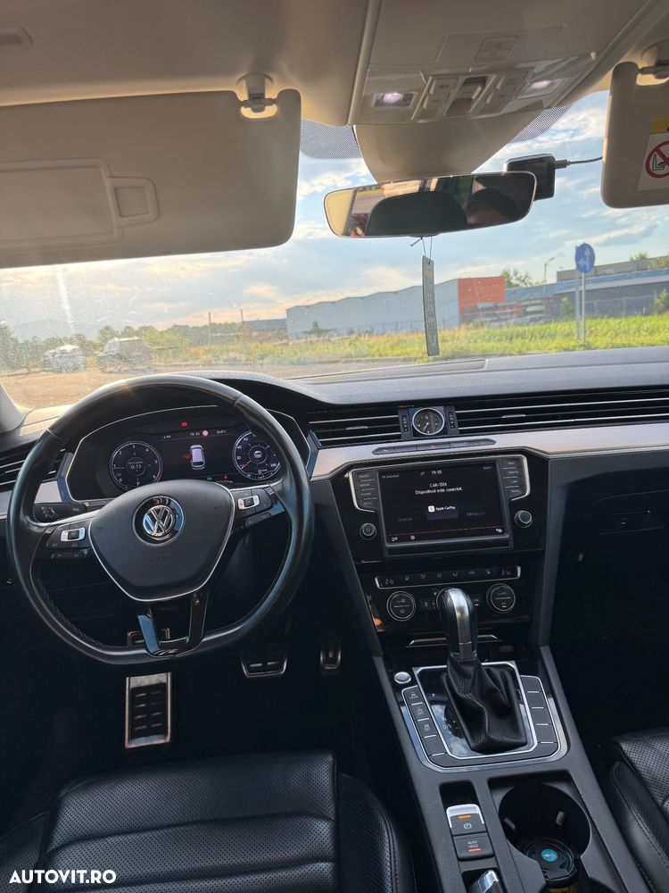 Volkswagen Passat 2.0 TDI DSG 4Motion Highline - 9