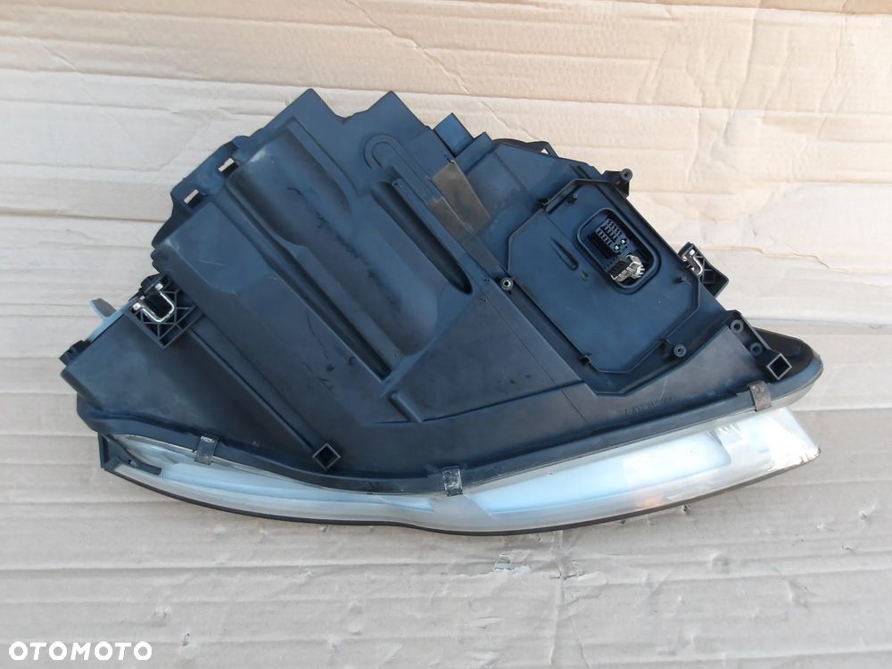 LAMPA LEWY PRZOD BI XENON AUDI A4 B7 8E0941003AM - 8