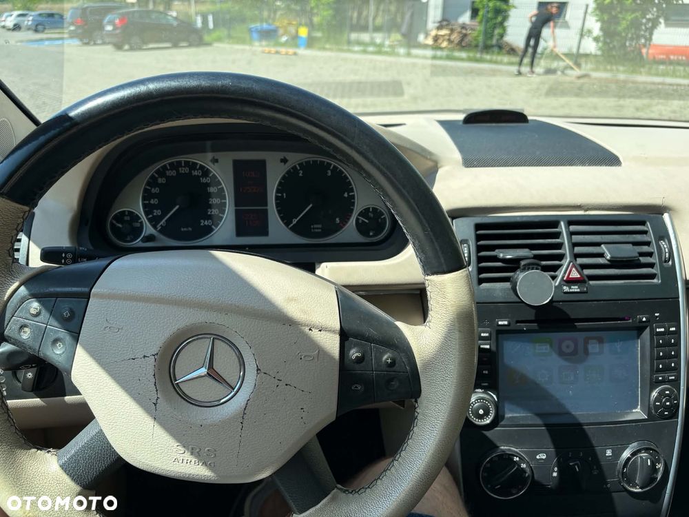 Mercedes-Benz Klasa B 180 CDI - 13