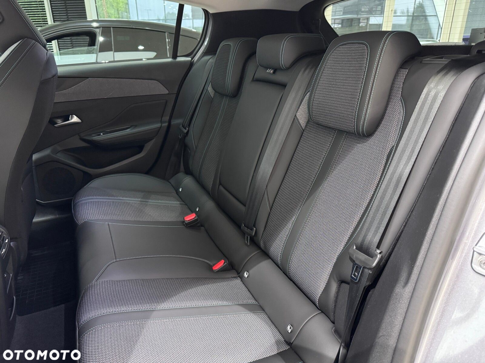 Peugeot 308 1.2 PureTech Allure Pack S&S - 13