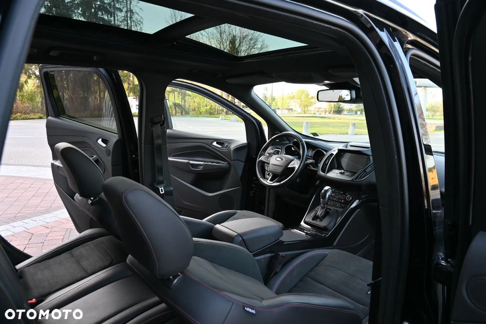 Ford Kuga 2.0 TDCi AWD ST-Line - 28