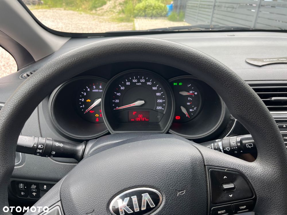 Kia Rio 1.1 crdi M - 2