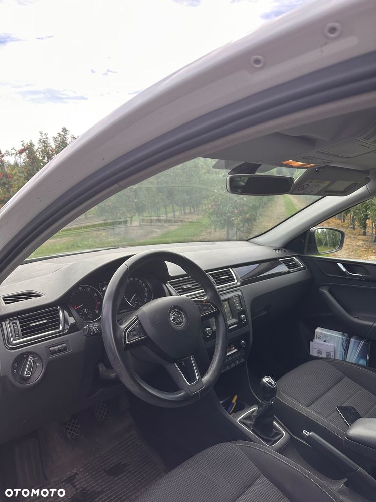 Skoda RAPID Spb 1.2 TSI Edition - 6