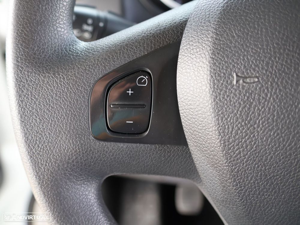 Renault Trafic 2.0 dCi L1H1 1.0T - 46